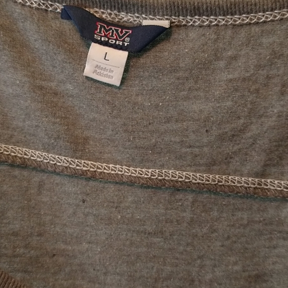 Shirt - Picture 3 of 8